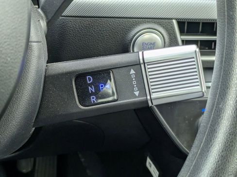 Used 2025 Hyundai Sonata SEL FWD image 17