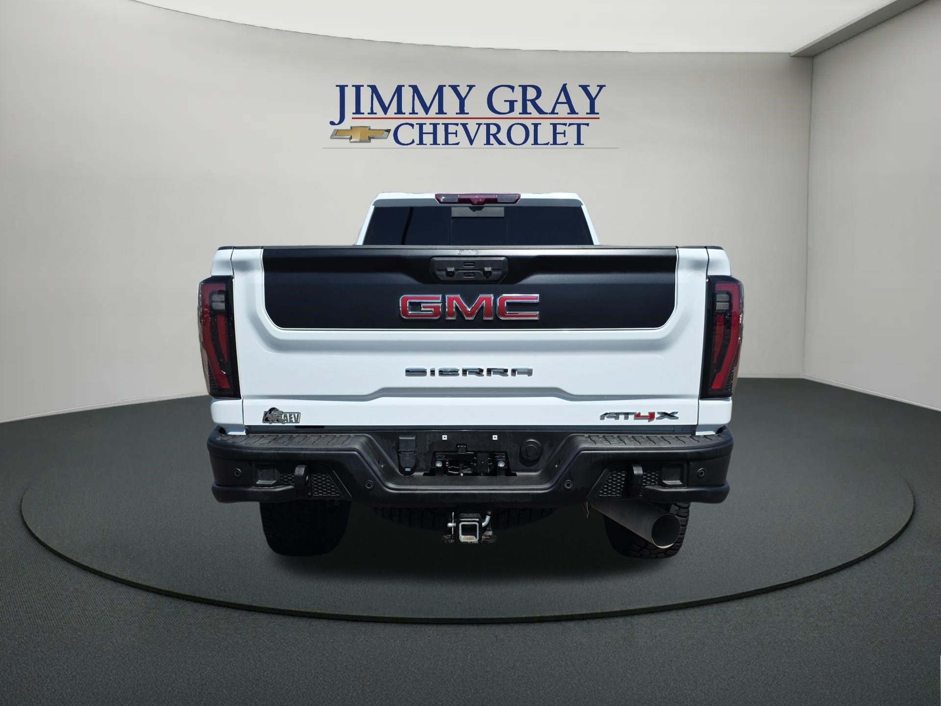 Used 2024 GMC Sierra 2500 AT4X w/ AT4X AEV Edition AWD/4WD image 4
