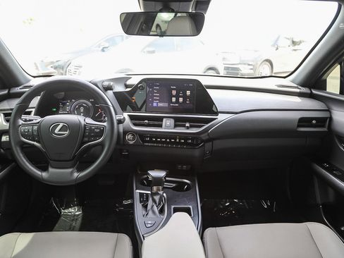 Used 2024 Lexus UX 250h FWD image 12