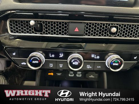 Used 2023 Honda Civic Touring image 28