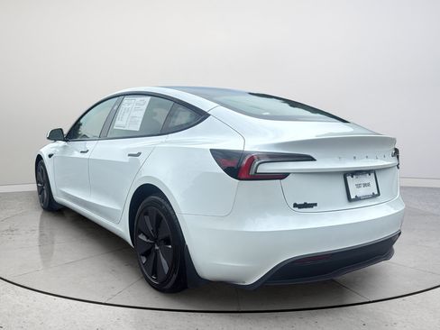 Used 2025 Tesla Model 3 Long Range RWD image 8
