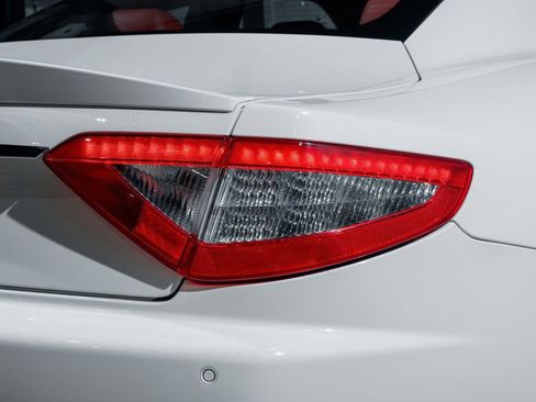 Used 2012 Maserati GranTurismo MC RWD image 40