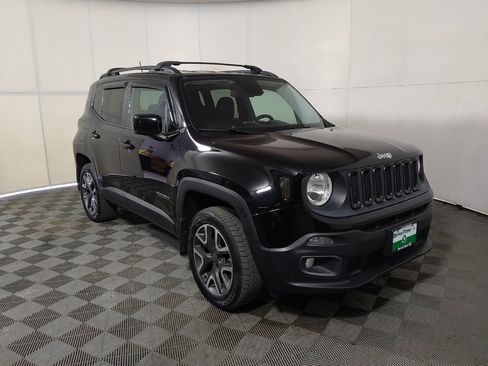 Used 2015 Jeep Renegade Latitude w/ Cold Weather Group AWD/4WD image 11