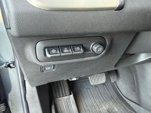 Used 2022 GMC Terrain Denali w/ Denali Premium Package image 15