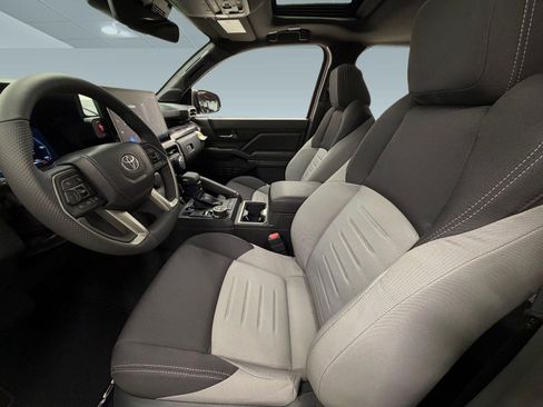 New 2026 Toyota Tacoma SR5 AWD/4WD image 4