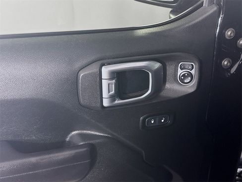 Used 2020 Jeep Gladiator Rubicon w/ LED Lighting Group image 25