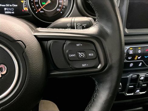 Used 2021 Jeep Gladiator Willys image 19