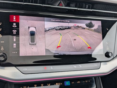 Used 2024 Jeep Wagoneer Launch Edition image 19