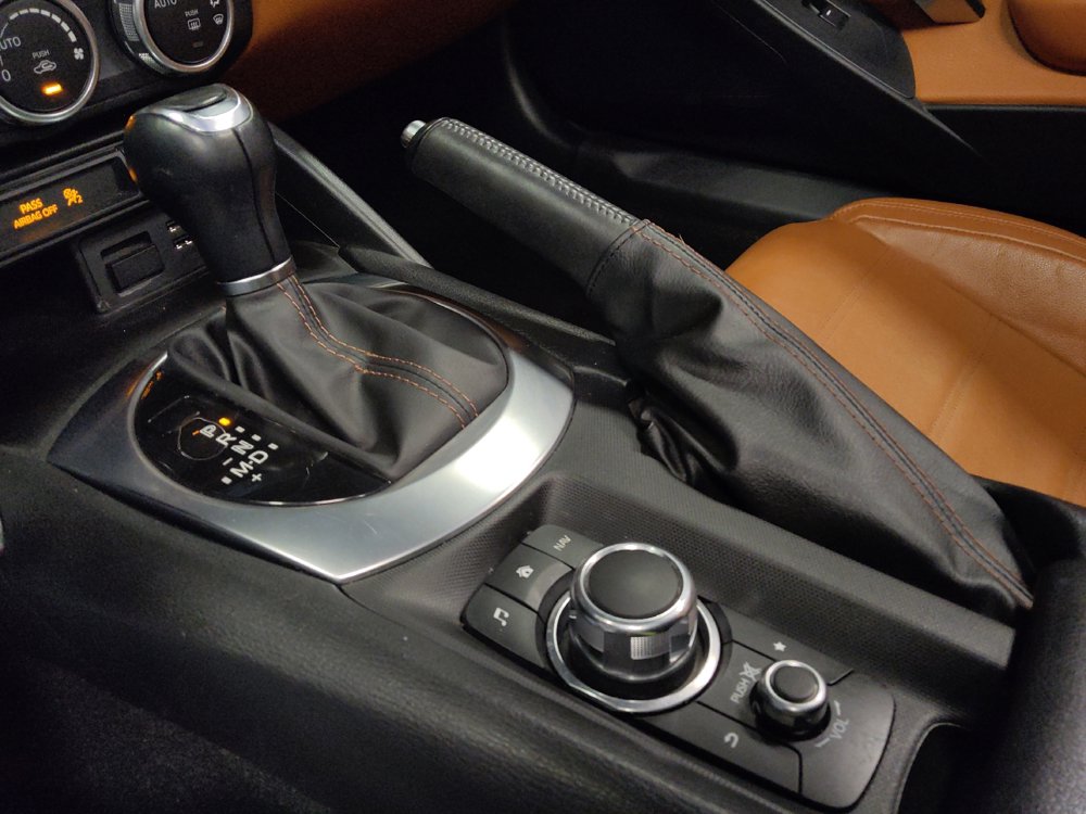 Used 2017 FIAT 124 Spider Lusso RWD image 26