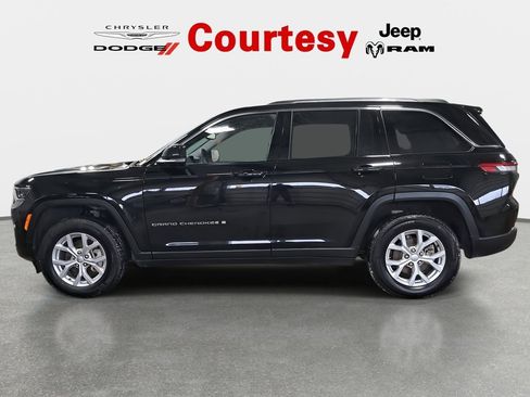 Certified 2023 Jeep Grand Cherokee Limited image 6