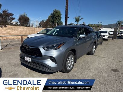 Used 2023 Toyota Highlander Limited