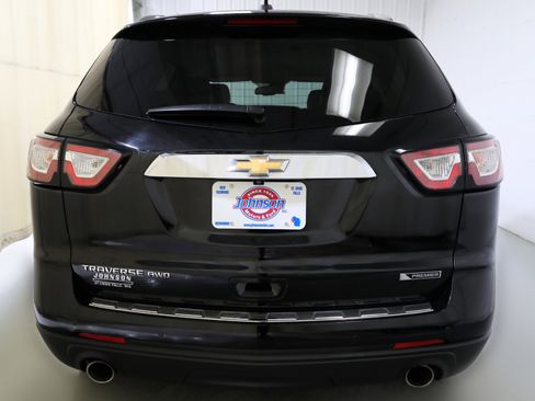 Used 2017 Chevrolet Traverse Premier image 23