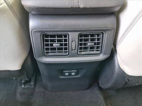 Used 2020 Toyota RAV4 XLE Premium FWD image 14