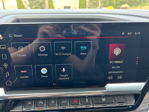 Used 2025 GMC Sierra 1500 SLT w/ SLT Premium Package image 34