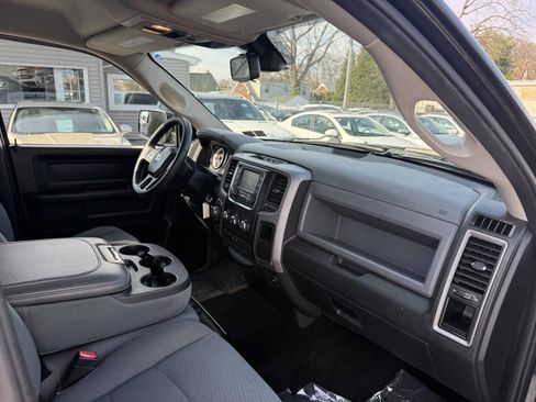 Used 2014 RAM 1500 Express image 12