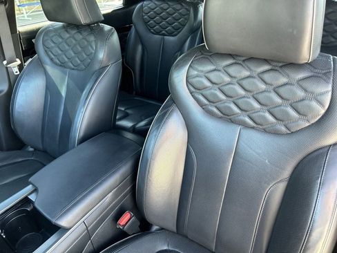Used 2022 Hyundai Palisade Calligraphy image 11