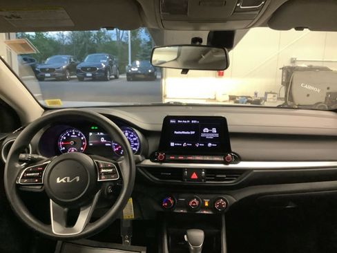 Certified 2024 Kia Forte LXS FWD image 12