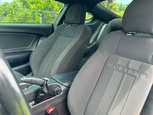 Used 2019 Ford Mustang GT w/ Black Accent Package RWD image 10