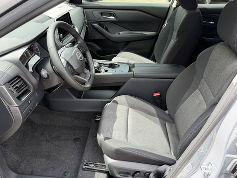 New 2026 Nissan Rogue SV FWD image 16