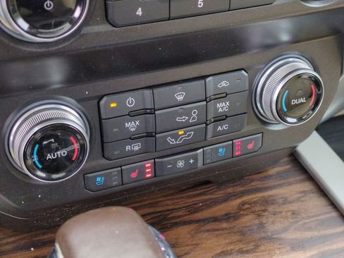 Used 2020 Ford F150 Lariat w/ Equipment Group 502A Luxury image 19