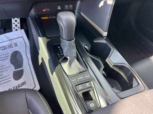 Used 2026 Toyota Camry XLE w/ Convenience Package image 11