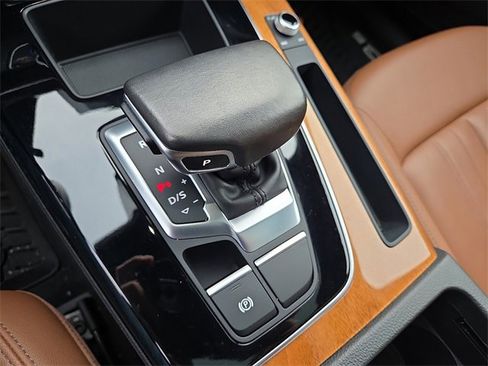 Certified 2021 Audi Q5 2.0T Premium w/ Convenience Package image 16