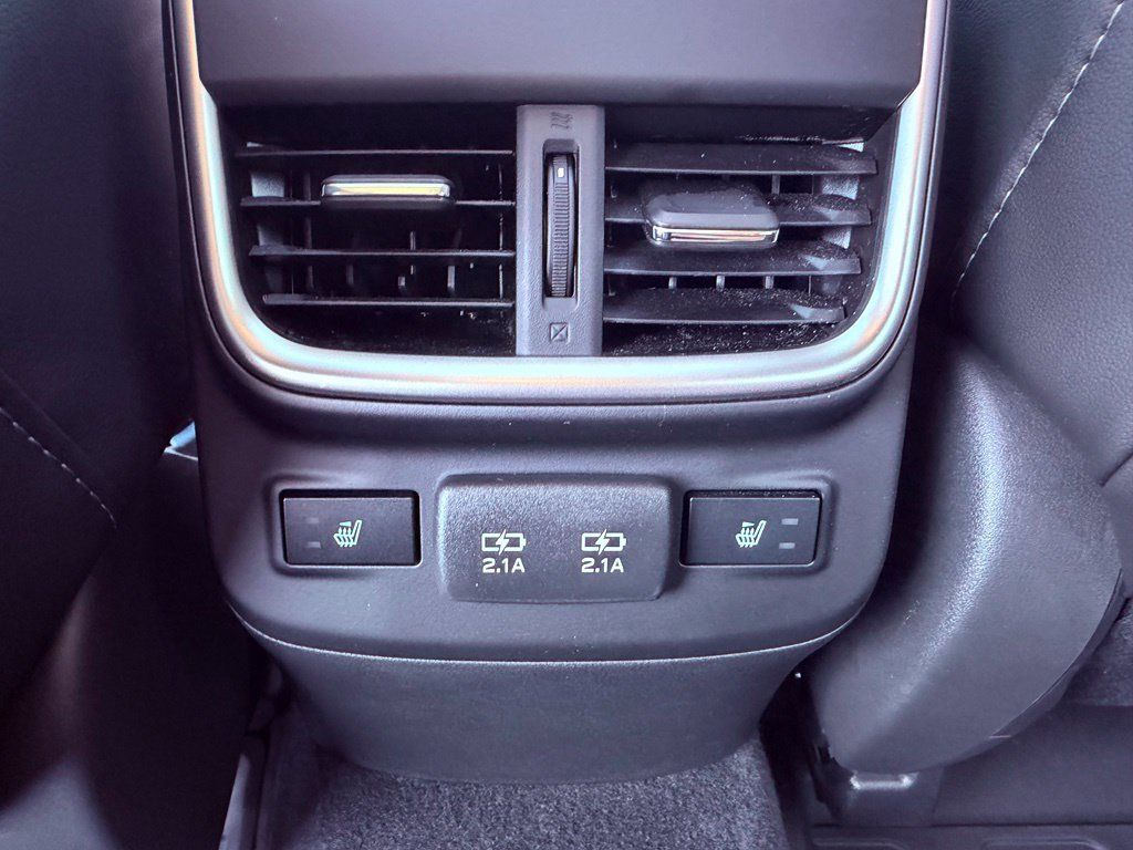 Used 2022 Subaru Outback Limited AWD/4WD image 15
