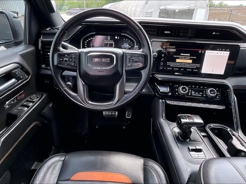 Used 2022 GMC Sierra 1500 AT4 w/ AT4 Premium Package AWD/4WD image 6