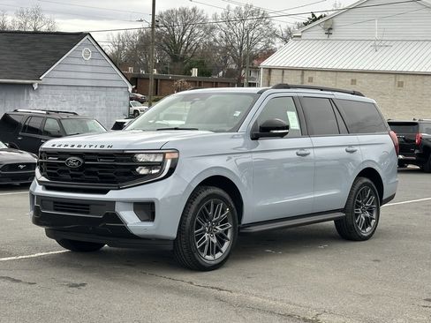 New 2026 Ford Expedition Platinum w/ Stealth Appearance Package image 2