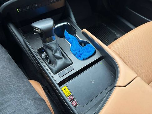 Used 2024 Lexus ES 350 w/ Premium Package FWD image 22