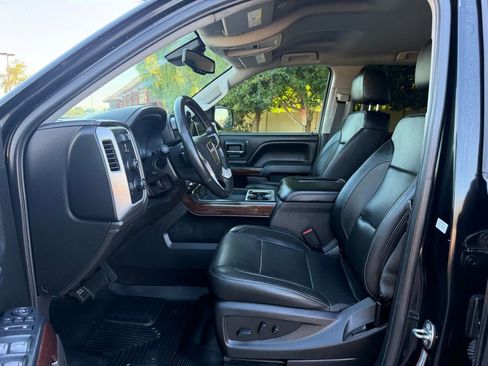 Used 2018 GMC Sierra 1500 SLT w/ SLT Premium Package image 19