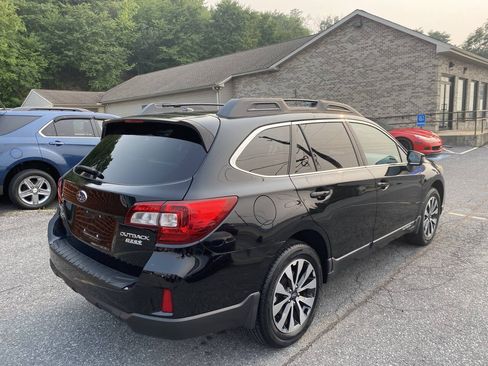Used 2015 Subaru Outback 2.5i Limited AWD/4WD image 6