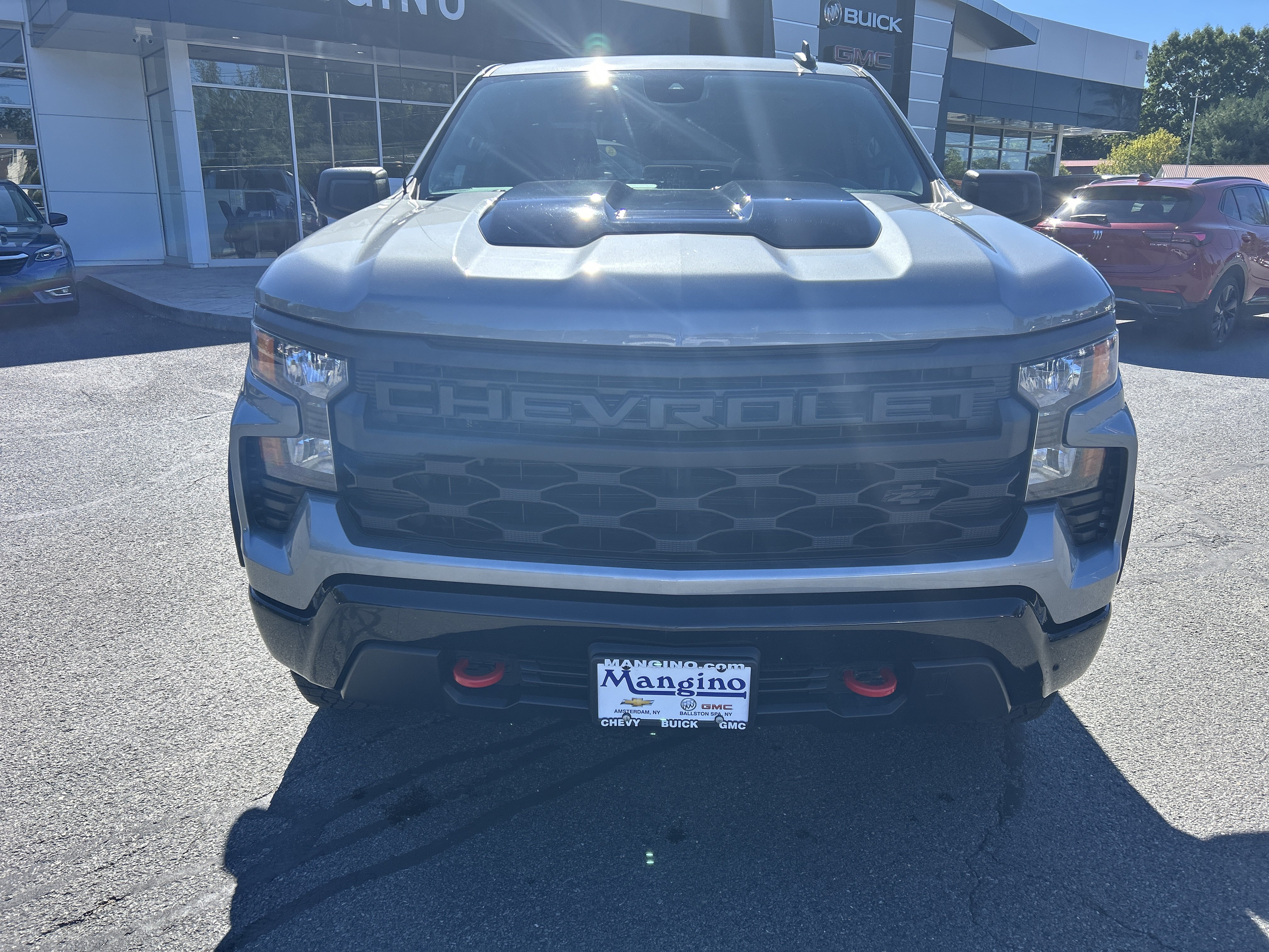 Used 2024 Chevrolet Silverado 1500 Custom Trail Boss w/ LPO, Dark Essentials Package AWD/4WD image 17