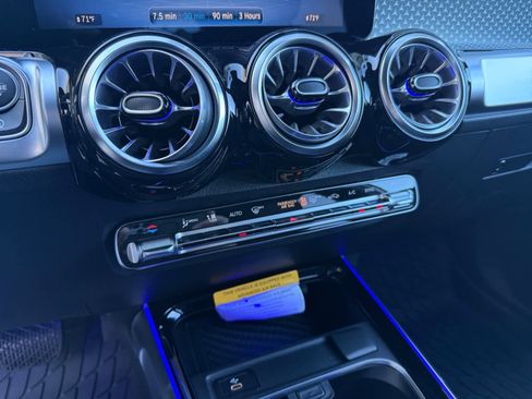 New 2026 Mercedes-Benz GLB 250 4MATIC image 19