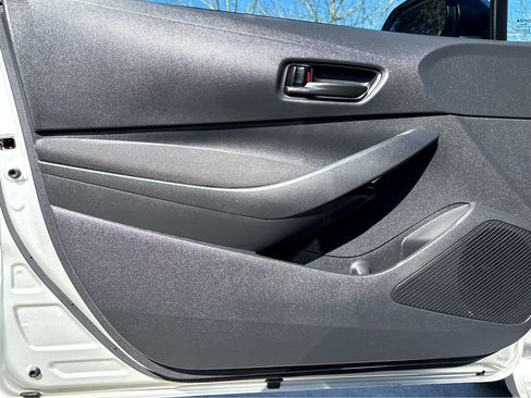 Used 2023 Toyota Corolla LE image 17