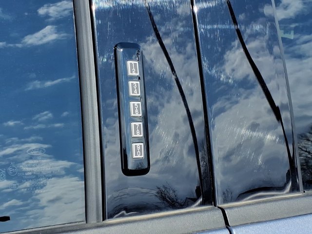 Used 2024 Ford F350 Lariat AWD/4WD image 6