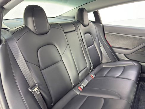 Used 2022 Tesla Model 3 Long Range image 38