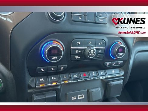 Used 2020 Chevrolet Silverado 1500 High Country w/ Technology Package image 21