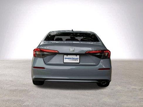 Used 2024 Honda Civic Sport image 8