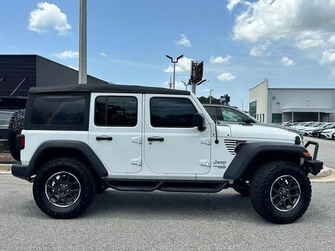 Used 2018 Jeep Wrangler Unlimited Sport S AWD/4WD image 5