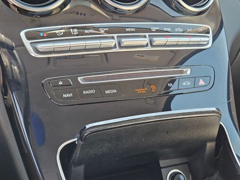 Used 2015 Mercedes-Benz C 300 4MATIC Sedan image 27