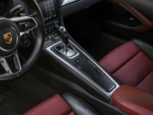 Used 2019 Porsche 718 Cayman S RWD image 21