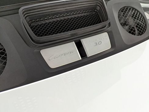 Used 2017 Porsche 911 Carrera RWD image 49
