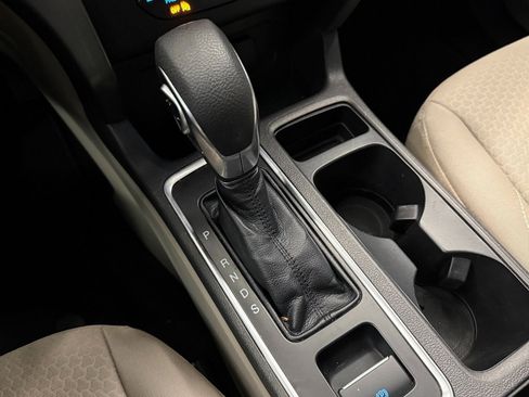 Used 2018 Ford Escape SE image 15