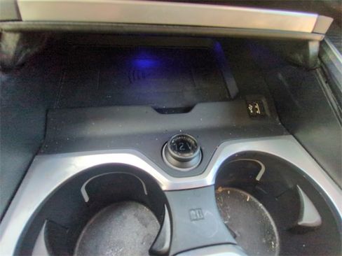 Certified 2023 BMW X7 xDrive40i w/ Executive Package image 22