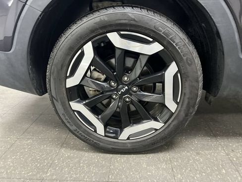 Used 2025 Kia Telluride S AWD/4WD image 33