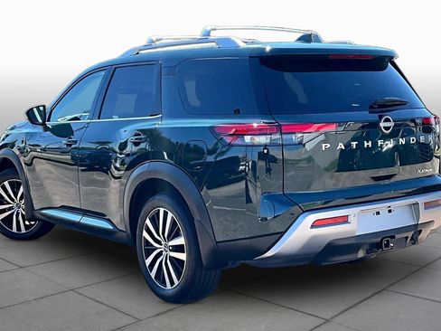 Certified 2025 Nissan Pathfinder Platinum w/ Cargo Package FWD image 12