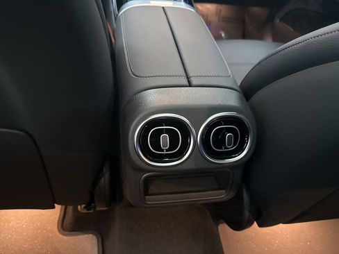 New 2026 Mercedes-Benz GLC 300 image 22