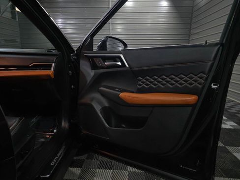 Used 2023 Mitsubishi Outlander SEL image 16