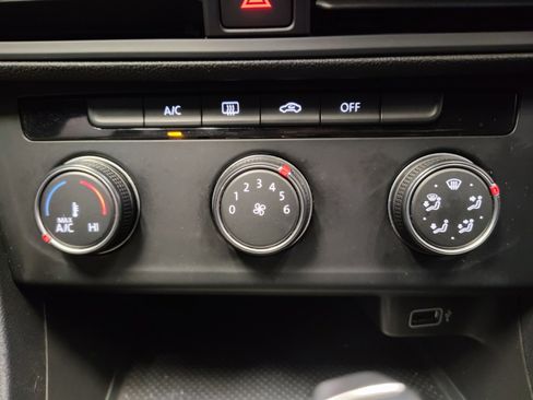 Used 2019 Volkswagen Jetta S image 18